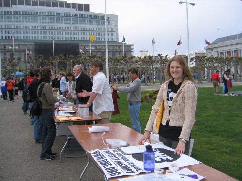 ONE volunteer Stefanie attends Global
Day for Darfur